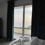 Besnik Apartman *