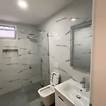 شقة Besnik *