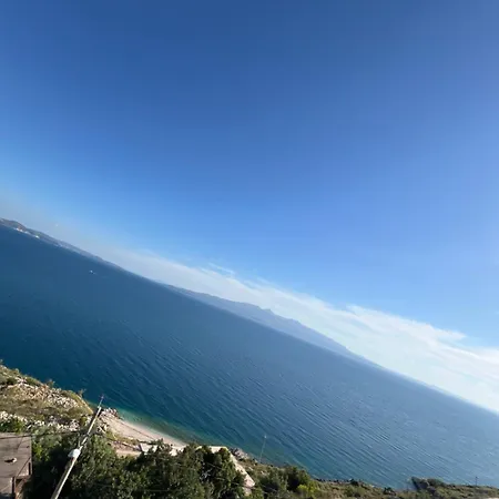 Besnik * Sarandë