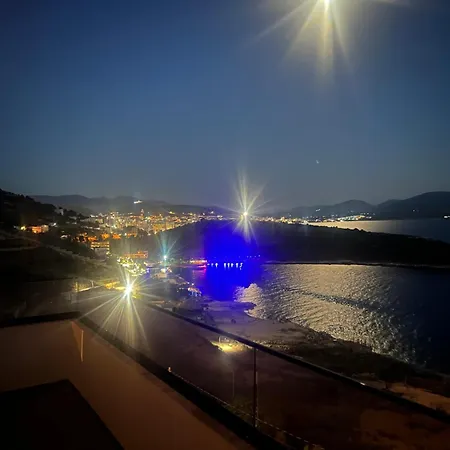 Besnik Διαμέρισμα Σαράντα