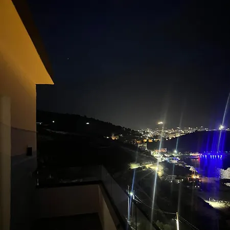 Besnik Σαράντα