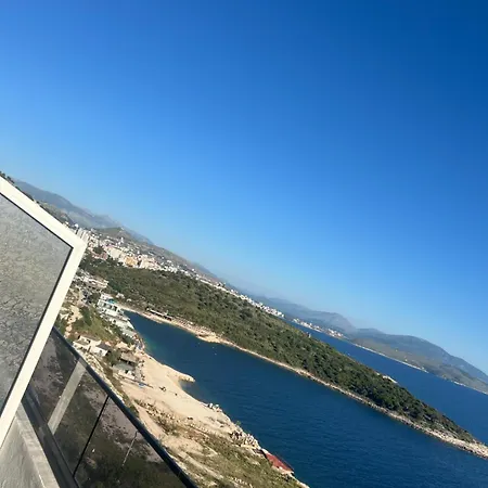 Besnik Σαράντα