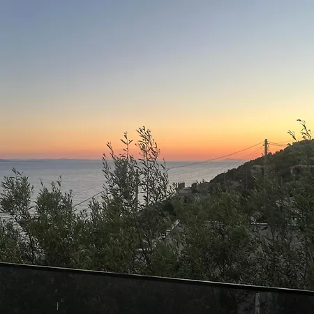 Besnik Διαμέρισμα *