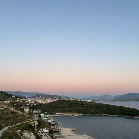 Besnik Διαμέρισμα Σαράντα