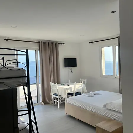 Besnik Appartamento Sarandë