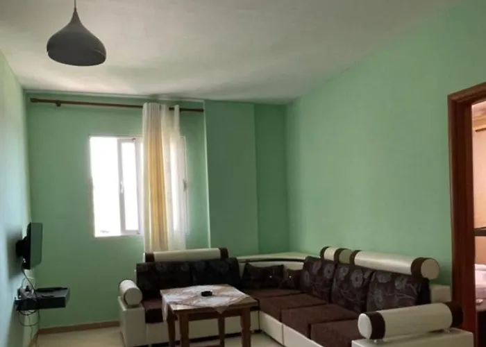 Besnik Appartement Saranda